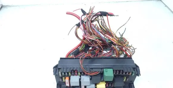 Mercedes-Benz CLS C218 X218 Fuse module A2129006112