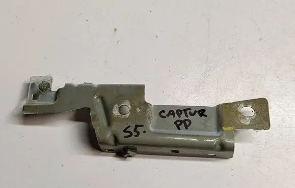 Renault Captur Fender mounting bracket 631227839RS5 631227839R