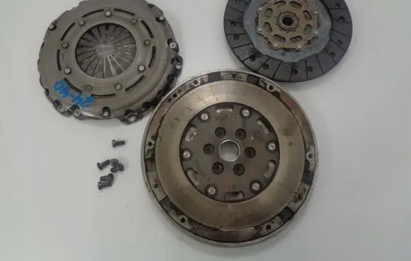 Renault Kadjar Clutch set kit 9812748780