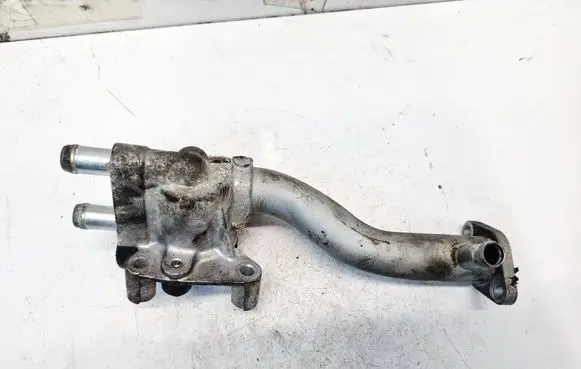 Engine coolant pipe/hose