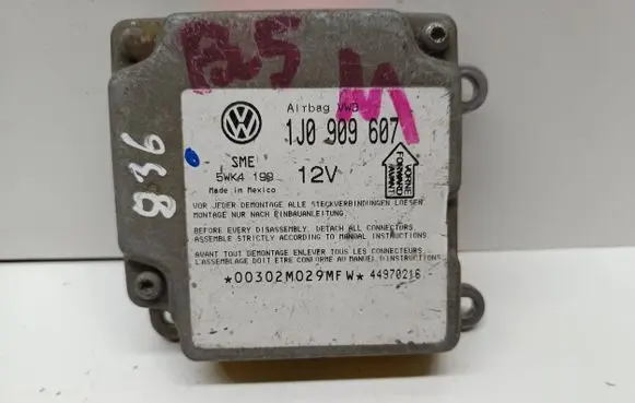 Volkswagen PASSAT B5.5 Airbag control unit/module 1J0909607 5WK4199 44970216