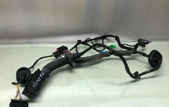 Volvo XC40 Front door wiring loom 32218859