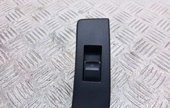 Toyota Verso Electric window control switch 742720F010B0 8481005070
