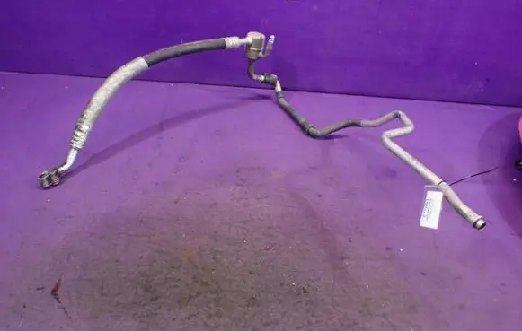 Volkswagen Golf IV Air conditioning (A/C) pipe/hose 