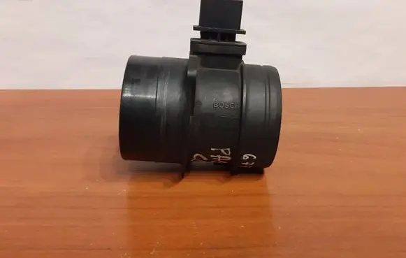 Volkswagen PASSAT CC Mass air flow meter 0281002735 03G906461