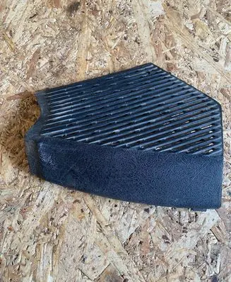 Mercedes-Benz W123 Side speaker trim/cover 123682807