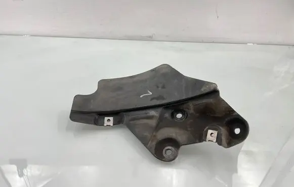 Audi Q7 4M Rear mudguard 4M0854815E