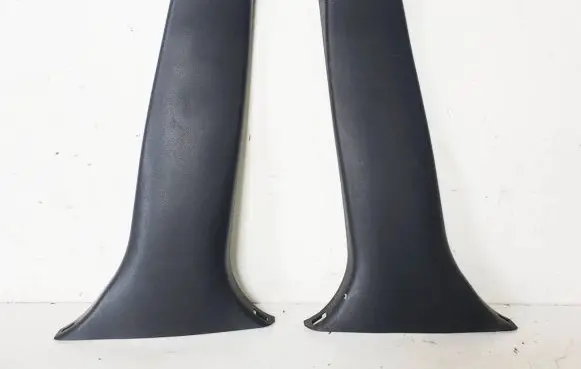 Subaru Impreza III (B) pillar trim (bottom)