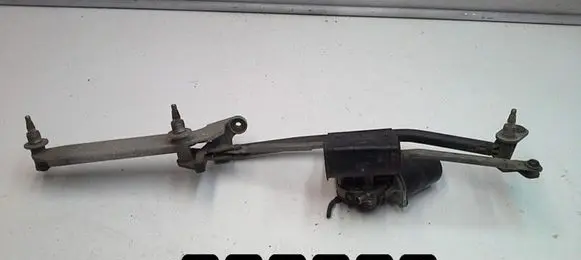 Hyundai Trajet Front wiper linkage and motor