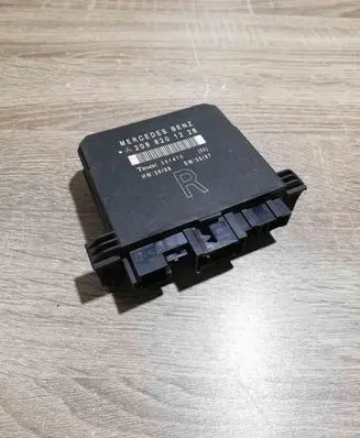 Mercedes-Benz C W202 Door control unit/module 2088201226 351475