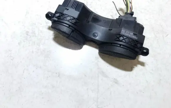 Windscreen/window heater switch