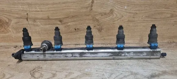 Fuel main line pipe