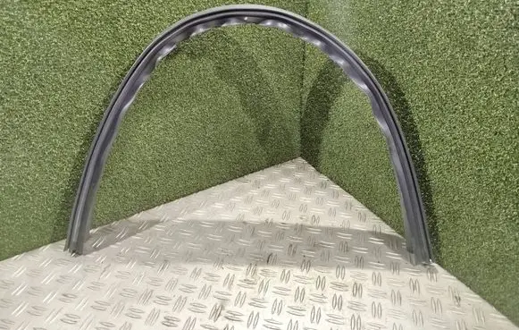 Peugeot 3008 II Engine compartment rubber 