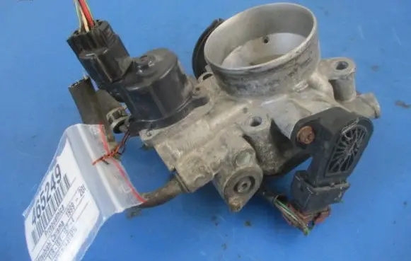 Mitsubishi Carisma Throttle body valve 
