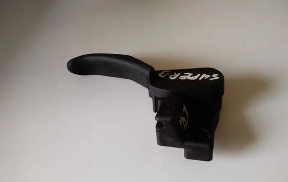 Volkswagen PASSAT B5 Engine bonnet (hood) release handle 3B1823533