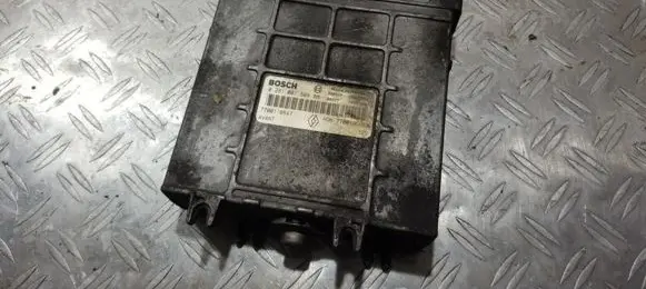 Renault Scenic I Engine control unit/module hom7700105953