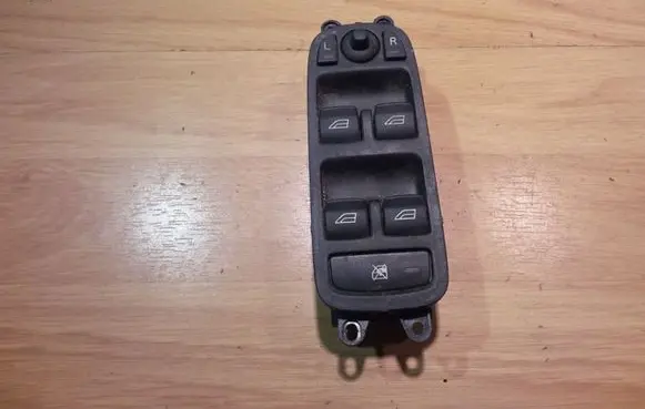 Volvo S40 Electric window control switch 30710787