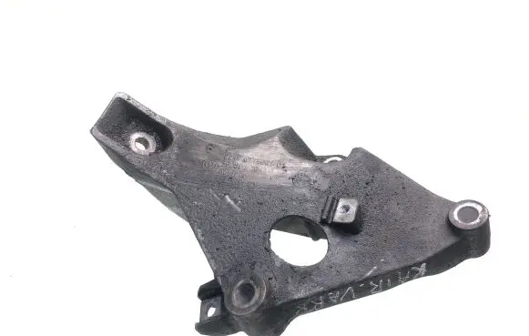 BMW 1 E81 E87 Engine mounting bracket 6775041 22116775041