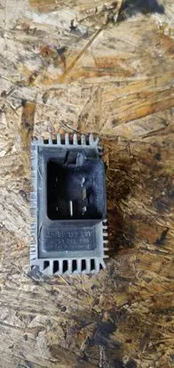 Opel Signum Glow plug pre-heat relay 09132691