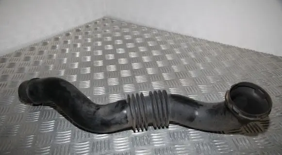 Opel Vivaro Intercooler hose/pipe 8200865653 93861963