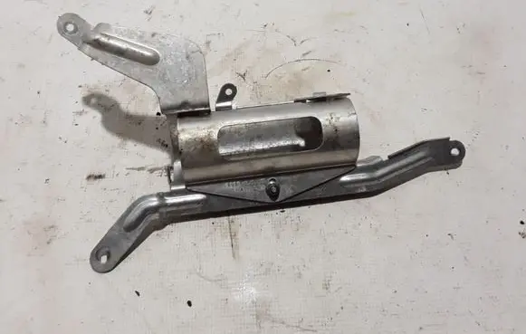 Audi A6 S6 C8 4K Fuel filter bracket/mount holder 4K0201710G