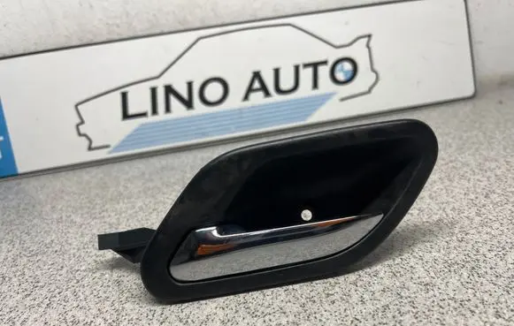 BMW 5 E39 Front door interior handle 8125513