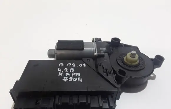 Audi A8 S8 D3 4E Front door window regulator motor 4E1959801