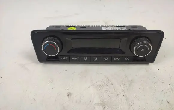 Skoda Fabia Mk3 (NJ) Climate control unit 6V0907044CBYY E10816842 1706301A
