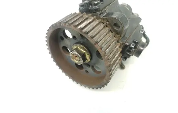 Opel Zafira B Fuel injection high pressure pump 0445010156 055206679 2067967