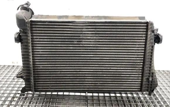 Volkswagen PASSAT B6 Intercooler radiator 3C0145803E