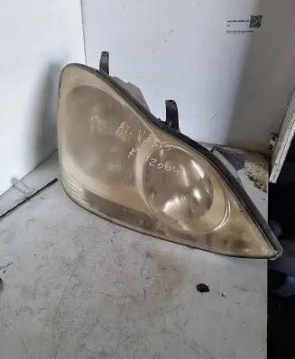 Toyota Avensis Verso Headlight/headlamp
