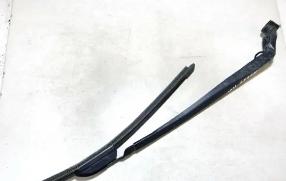Lexus IS 220D-250-350 Front wiper blade arm