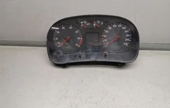 Volkswagen Golf IV Speedometer (instrument cluster) 1J0920806