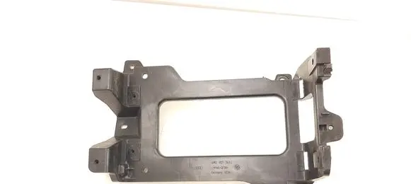 Audi Q7 4M Sound amplifier holder/bracket 4M0907348C