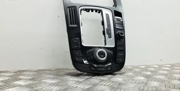 Audi A5 8T 8F Head unit multimedia control 8T0919609WFX