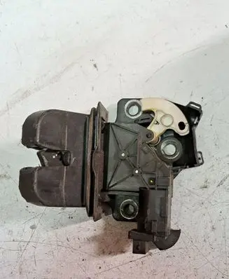 Audi A6 S6 C6 4F Tailgate/trunk/boot lock/catch/latch 8P4827505C