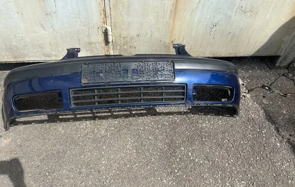 Volkswagen Golf IV Front bumper 1J0807217C