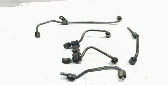 Fuel injector supply line/pipe