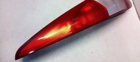Ford Mondeo Mk III Rear/tail lights 1S7113404C
