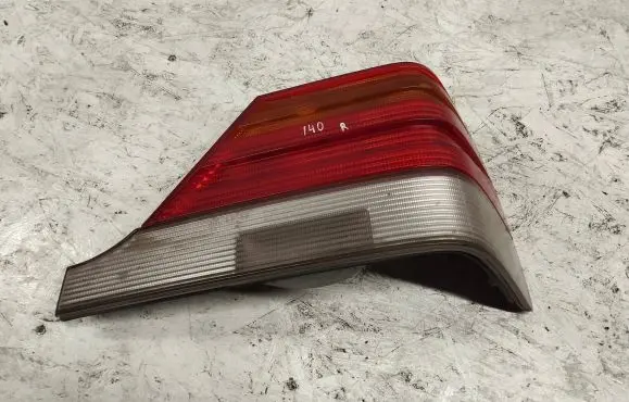 Mercedes-Benz S W140 Rear/tail lights 199272R