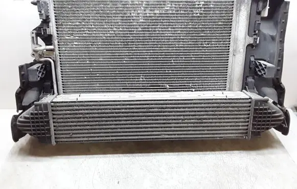 Volvo V70 Radiator set 