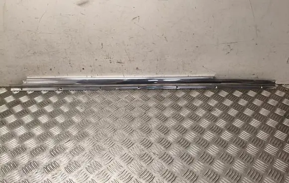 Mercedes-Benz 250 280 W108 Other sill/pillar trim element