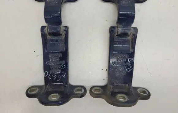 Ford Transit - Tourneo Connect Rear door hinge set