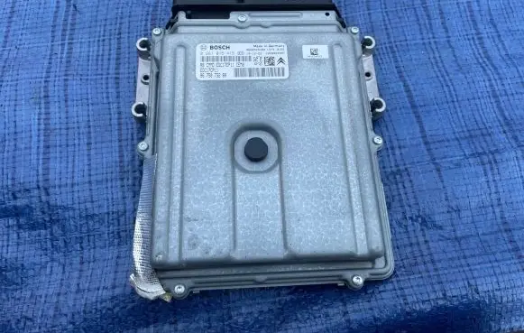 Citroen C5 Engine control unit/module 9666545480 9675073280 0281015415