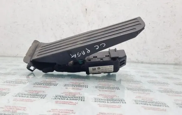 Volkswagen PASSAT CC Accelerator throttle pedal 1K1723503AA