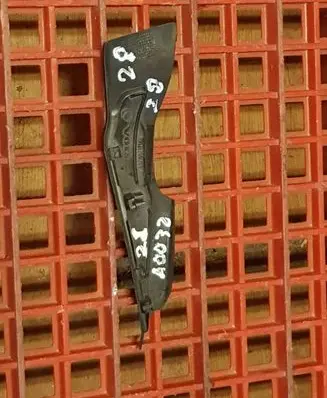 Volvo XC90 Fender end trim 8662737