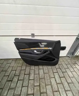 Mercedes-Benz S C217 Front door card panel trim 1166867 F5266
