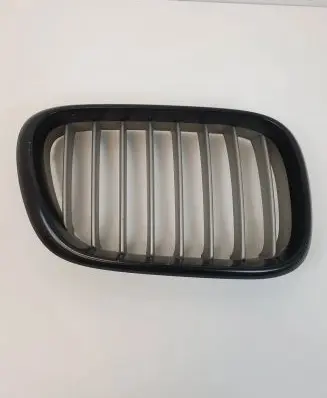 BMW X5 E53 Front bumper upper radiator grill 8247674 51138247674
