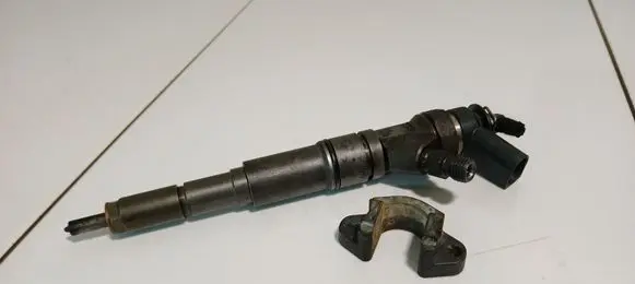 BMW X5 E53 Fuel injector 0445110131