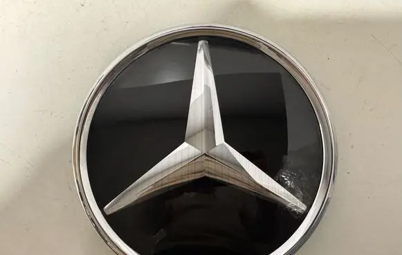 Mercedes-Benz GLE W167 Manufacturer badge logo/emblem A0008880500